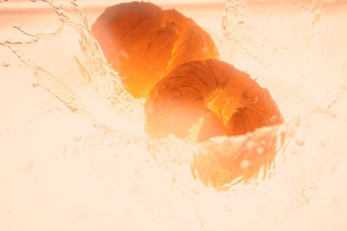 2 clémentines splashed