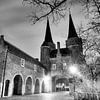 Oosterpoort zwart-wit achterkant  van Dexter Reijsmeijer