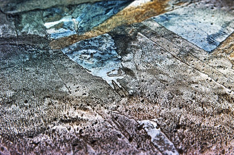 Winter poetry of ice and frost in blue-green tones by Silva Wischeropp