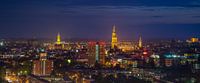 De stad Groningen tijdens het blauwe uur van Henk Meijer Photography thumbnail