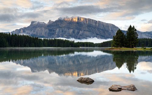 Two Jack Lake, Banff National Park, Alberta, Canada