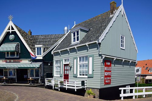 Het grijze huis aan de haven