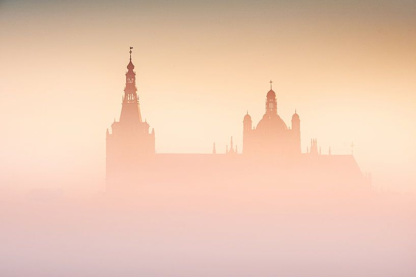 Sint Jan in de mist van Ruud Peters