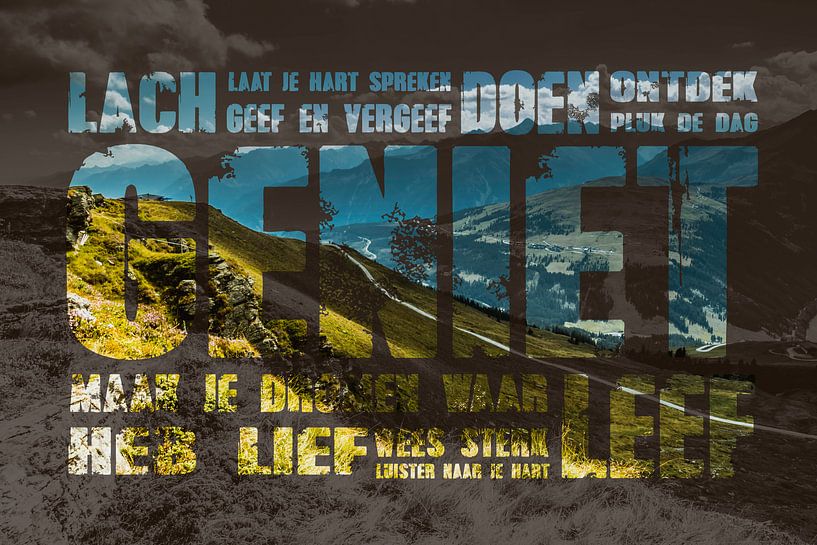 Berglandschap met tekst geniet van Stedom Fotografie