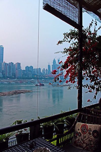 Un salon de thé avec une vue sur la Chine de Chongqing par Loretta's Art