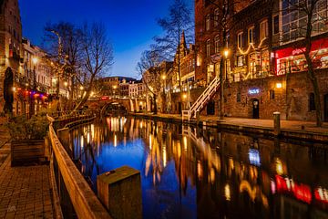Utrecht - Oude Gracht bei Nacht von Michel Swart