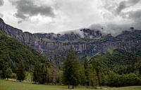 Cirque du Fer à Cheval, bewolkte lucht - Haute-Savoie - Frankrijk