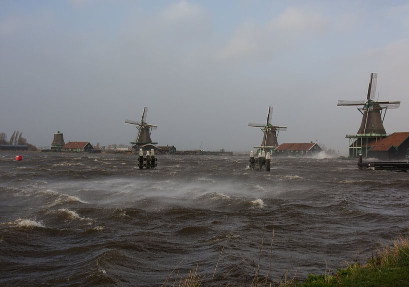 The Zaanse Schans braving the storm on the banks of the Zaan. by Zaankanteropavontuur