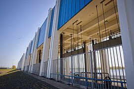 R. J. Clevering locks by Rob Boon