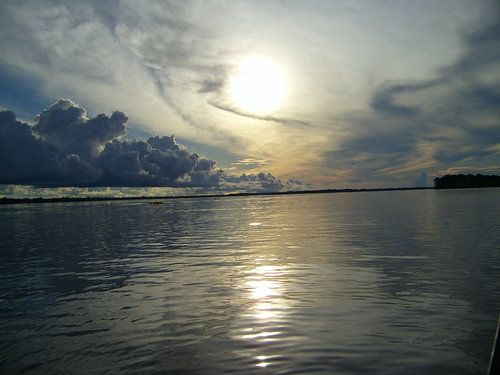 Zonsondergang in de Amazone