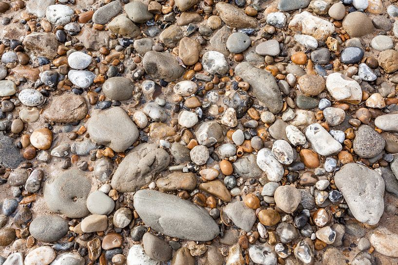 Rochers sur la plage par Marcel Derweduwen