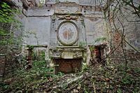 Urbex fireplace in a ruined castle.