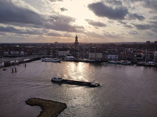 Een onheilspellende lucht boven Kampen