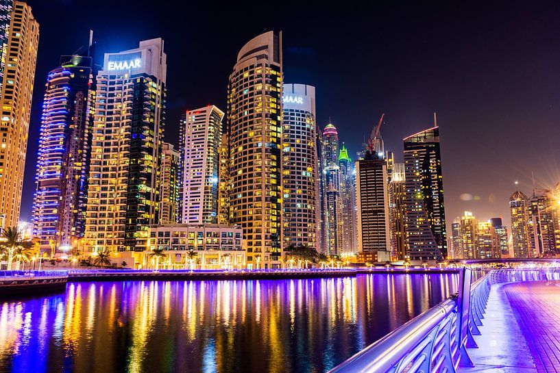 Dubai by Hello Pompoyo