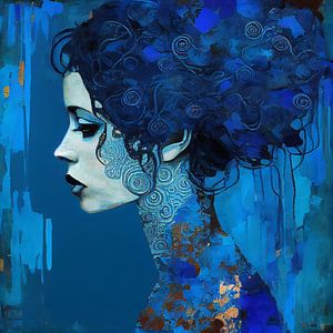 Frau marineblau