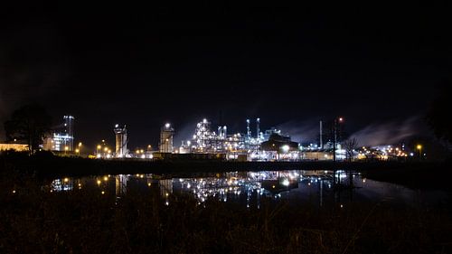 Chemical industry at night