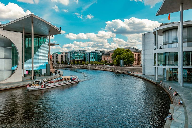 Berlin - Regierungsviertel an der Spree von Mixed media vector arts