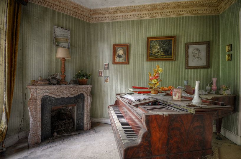 Waar is de pianist ? by Kurt Dendooven