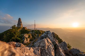 Coucher de soleil sur le Grünten sur Leo Schindzielorz