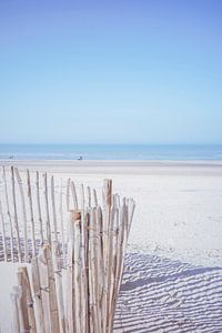 Strand bei Zandvoort in sanften Retro-Pastelltönen – Landschaftsfotografie