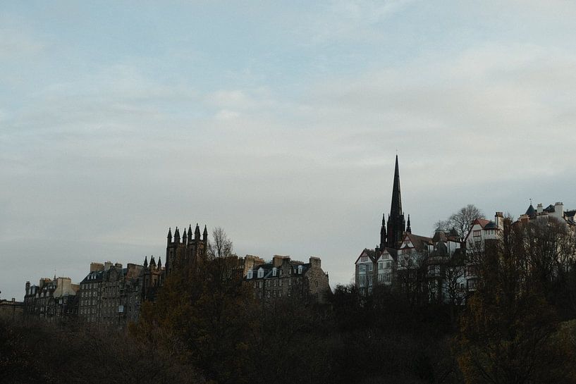 Edinburgh by Hello Pompoyo