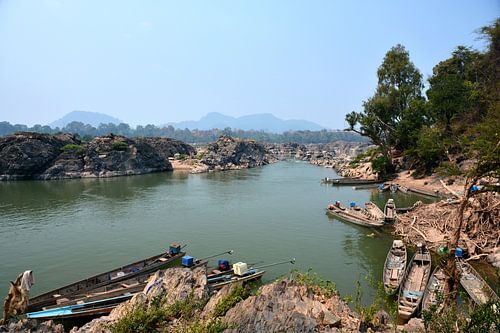 Het vredige wachten van de boten op de Mekong rivier