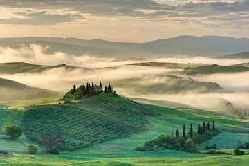 Morning mist in the Val d'Orcia in Tuscany