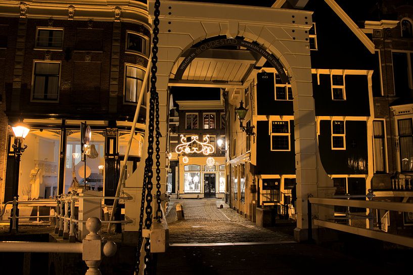 Alkmaar by Night by Leo van Beugen