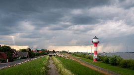 Een lichtpuntje aan de Elbedijk van Christian Möller Jork