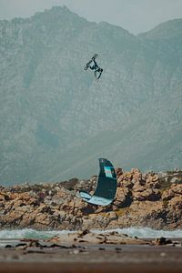 Kitesurfer with superloop