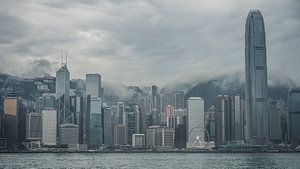 Hong Kong Skyline van Shanti Hesse