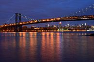 Williamsburg Bridge in New York met Midtown Manhattan skyline von Merijn van der Vliet Miniaturansicht