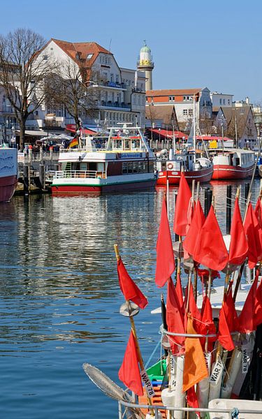 Le vieux fleuve à Warnemünde (extrait) par Gisela Scheffbuch