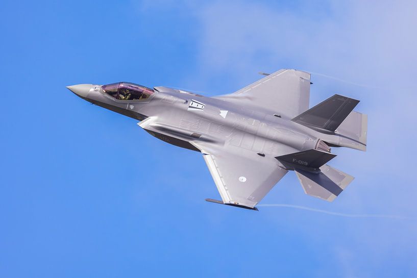 F-35 Lightning II, Joint Strike Fighter by Gert Hilbink