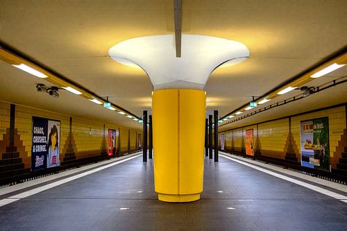 Yellow light over Hamburg