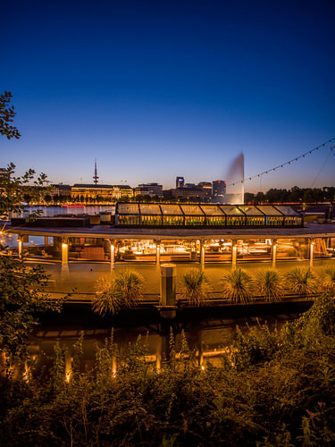 Hambourg - À l'heure bleue au bord de la Binnenalster