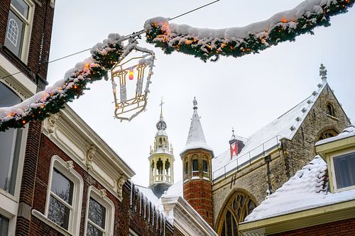 Belle scène hivernale dans le centre historique de Gouda sur Chi