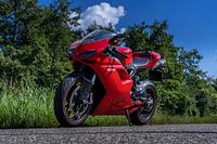 Ducati onder de blauwe lucht