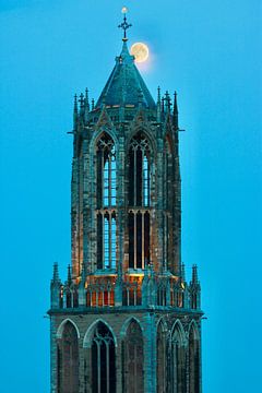 Domtoren with full moon von Wouter Mesker