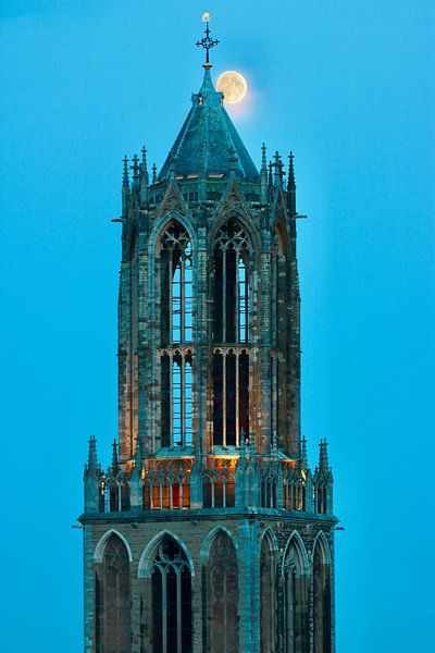 Domtoren with full moon by Wouter Mesker