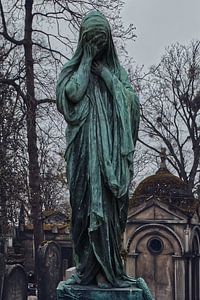 Grafmonument van Famille Moreau-Vauthier op begraafplaats Pere-Lachaise