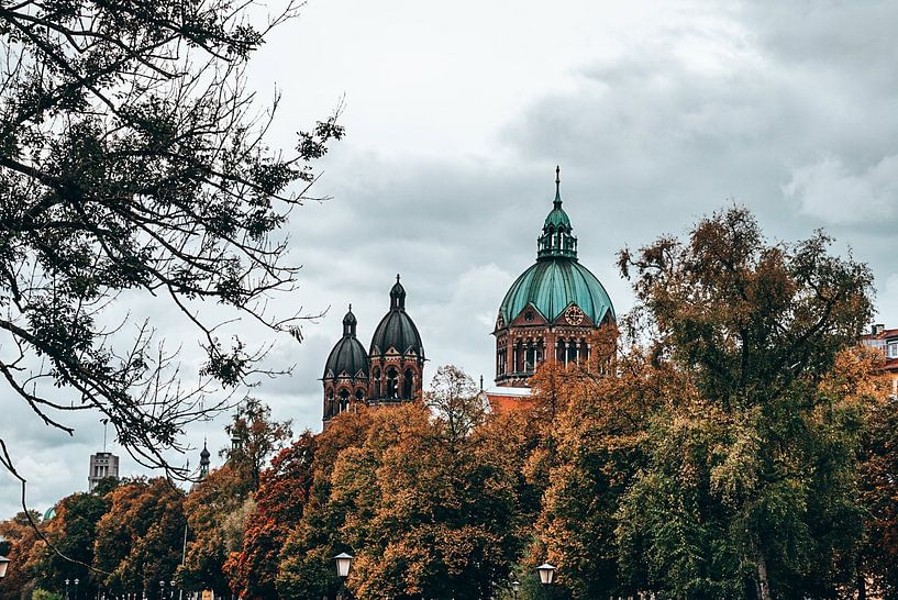 Munich by Hello Pompoyo