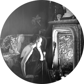 Bij het haardvuur 1922 van Timeview Vintage Images
