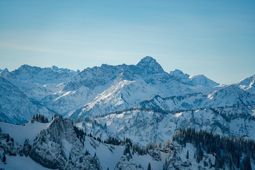 Winter view of the Großer Widderstein by Leo Schindzielorz