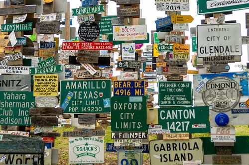 Plaatsnamenbos in Watson Lake Canada