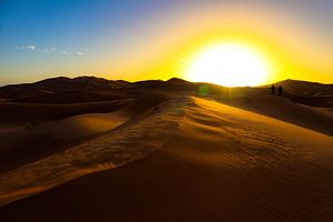 Sunset in the Sahara sur Natuur aan de muur