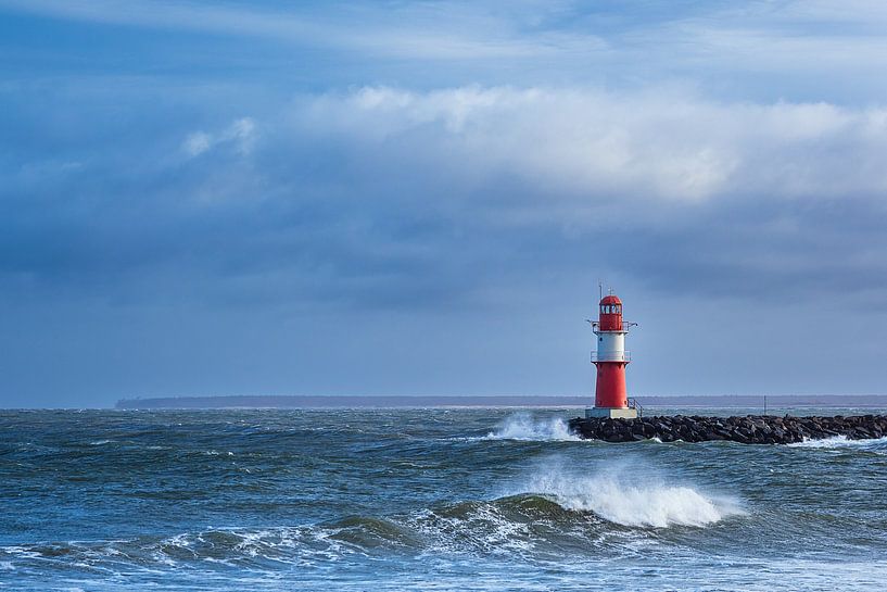 Môle sur la côte de la mer Baltique à Warnemünde pendant la tempête Zey par Rico Ködder