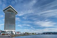 Het voormalige Shell toren in Amsterdam van Menno Schaefer thumbnail