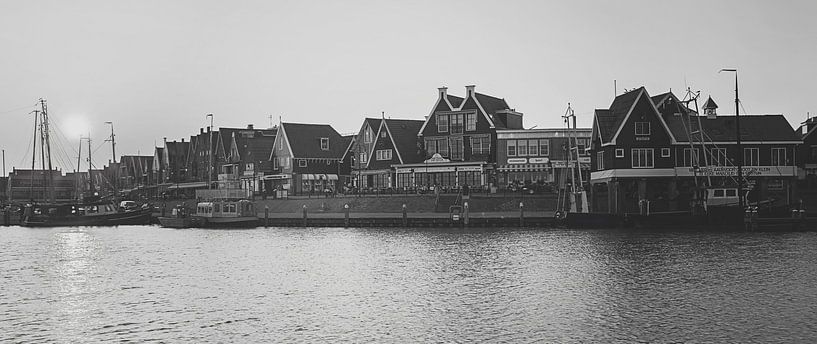 Port Volendam en noir et blanc par Chris Snoek