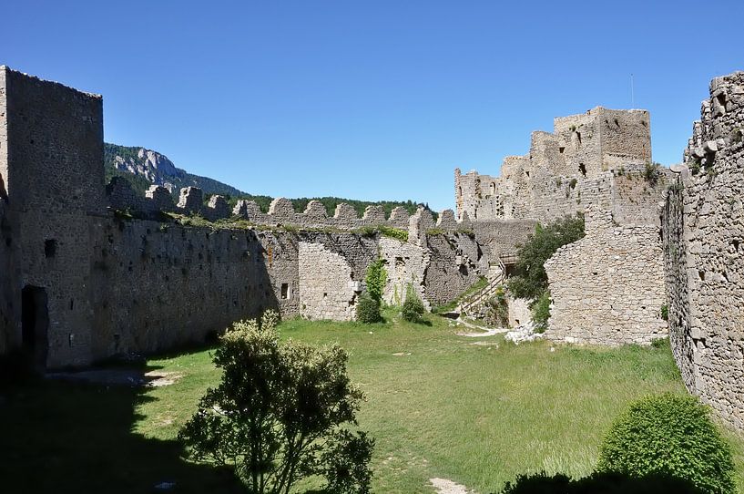 Château de Puilaurens : Cathar fortress in the Pyrenees by Frank Photos
